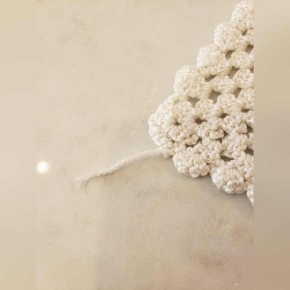 Huge Spool of White Nylon Yarn and 3 Square Cloth Designs - Picture 11 of 14